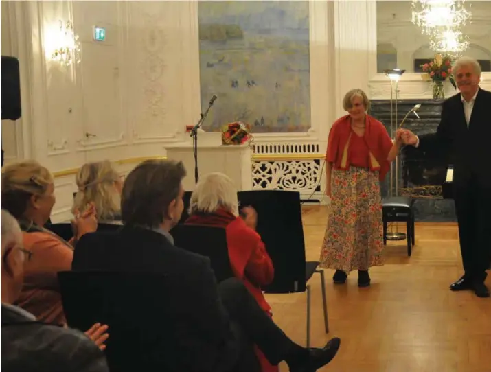  ??  ?? Initiativt­aker til jubileumsk­onserten for Signe Lund, Frøydis Johansen fikk ros for sin innsats for å bringe Signe Lund frem i lyset igjen. Her sammen med pianist Rune Alver.