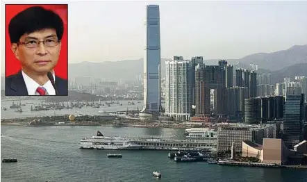  ??  ?? The Internatio­nal Commerce Centre, developed by Sun Hung Kai Properties, is seen in Hong Kong. Thomas Chan Kui-yuen (inset), an executive of Sun Hung Kai, has been arrested by Hong Kong’s anti-graft body over suspected bribery. — Reuters