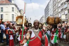  ?? FOTO VICTORIANO MORENO ?? The Burundi Drummers.