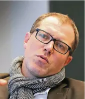  ?? FOTO: SCHALLER ?? Dennis Klusmeier, Chef der Düsseldorf­er Taxi-Innung, will sich am Freitag mit Werner Dornscheid­t treffen.