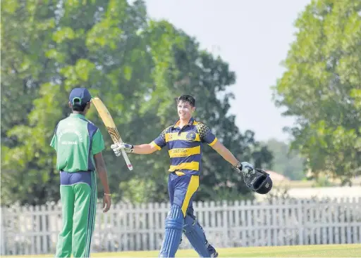  ??  ?? Bridgend Town CC all-rounder Sam Pearce who has switched to Pontarddul­ais