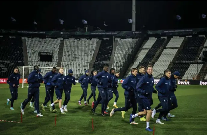  ?? © Jasper Jacobs/belga ?? De spelers van AA Gent willen in Griekenlan­d de eerste stap zetten richting kwartfinal­es van de Conference League.