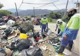  ??  ?? 2 1 3 1 La planta de desechos Aragón es en la que se está acumulando la basura de San Salvador, por el cierre que mantienen los sindicalis­tas de la alcaldía capitalina.