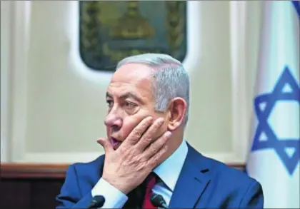  ?? / ODED BALILTY (AP) ?? El primer ministro de Israel, Benjamín Netanyahu, preside ayer el Consejo de Ministros.