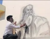  ?? DEEPAK GUPTA/ HT PHOTO ?? Jai Prakash drawing Plato’s sketch on philosophy department wall in Lucknow University on Sunday.