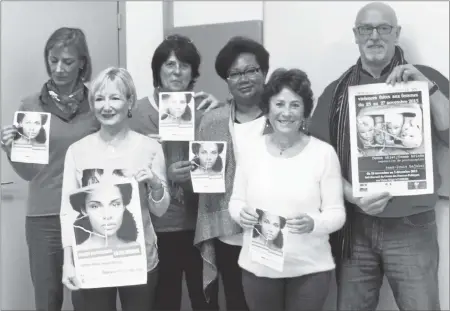  ??  ?? Tous les organisate­urs de cette semaine contre les violences faites aux femmes