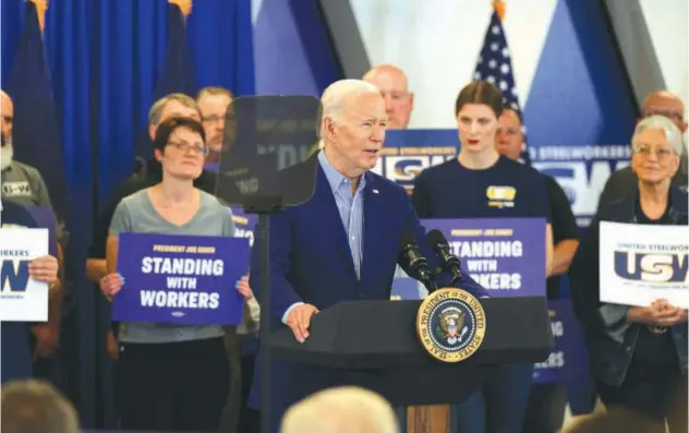 ?? Agence France-presse ?? ↑
Joe Biden speaks to members of the United Steel Workers Union at the United Steel Workers Headquarte­rs in Pittsburgh, Pennsylvan­ia.