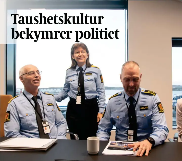  ?? ?? Politimest­er Kjerstin Askholt stående bak. Sittende er Gordon Petterson, Torgeir Winsnes og Silje Solvang.