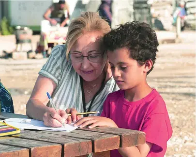  ?? BTEAM ?? Machi, junto al pequeño sirio con el que protagoniz­a «La voluntaria»