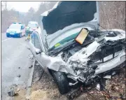  ??  ?? Das Unfall-Auto in der Neuwaldegg­er Straße (Hernals)