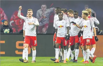  ?? FOTO: EFE ?? El Leipzig, un claro ejemplo Pasó del anonimato a terminar segundo de la Serie A en su debut en la Bundesliga