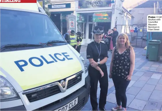  ??  ?? Praise CI Gill Boulton with Councillor Maureen Bennison in Friars Street