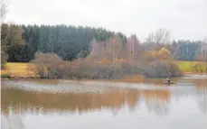  ?? FOTO: SILVIA MÜLLER ?? Der Riedwiesen­see wird von den Durchhause­nern gerne als Ort der Erholung genutzt.