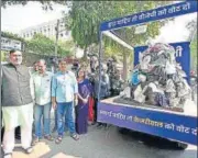  ?? ?? AAP minister Gopal Rai said the idea is to raise awareness about the three garbage “mountains” in the Capital.