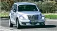  ??  ?? Es el último en los de seis y siete años: el Chrysler PT Cruiser vuelve a colocarse en la cola...