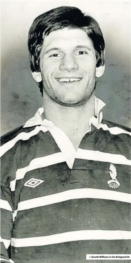  ??  ?? > Gareth Williams in his Bridgend kit