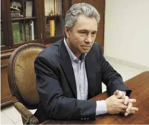  ??  ?? Cuestiona. Gómez Morín cuestionó a la actual dirigencia del PAN al diluir su identidad.