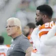  ?? MARK TAYLOR/THE CANADIAN PRESS ?? Lions coach Wally Buono will likely have several practice roster players make their debut Saturday.