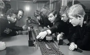  ?? TfL ?? Undergroun­d trainees at the Railway Training Centre at White City in 1971.