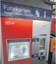 ?? FOTO: DPA ?? Fahrkarten­automat am Stuttgarte­r Bahnhof.