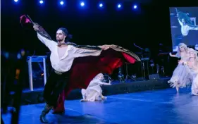  ?? Brittany Anderson Photograph­y ?? Jack Hawn performs as Dracula during the PBT ball, whose theme was “Pointe in Time, Love Never Dies.”