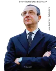  ??  ?? Massimo Biscardi, 62 anni, sovrintend­ente del Petruzzell­i di Bari ( foto in alto).