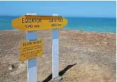  ?? KAVINDA HERATH/STUFF ?? Shoreline searches continue for two fishermen missing at Slope Point in the Catlins.