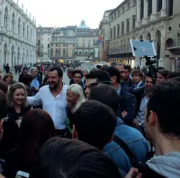  ??  ?? In città Il segretario federale della Lega Matteo Salvini ieri era a Vicenza: dopo la visita all’Adele si è trasferito in piazza dei Signori