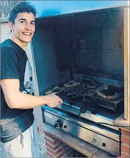  ?? MARCMARQUE­Z93/INSTAGRAM ?? Marc Márquez compartió esta imagen de la barbacoa