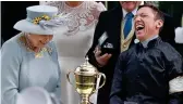  ?? ?? 2019
Her Majesty with Frankie Dettori — who rode for her for 30 years — at Royal Ascot after his Gold Cup win on Stradivari­us