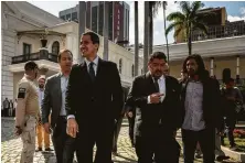  ?? Meridith Kohut / New York Times ?? Juan Guaidó, front, the Venezuelan opposition leader, is gaining internatio­nal support in his bid to overthrow Venezuelan President Nicolás Maduro.