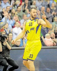  ?? BILD: MARTIN REMMERS ?? Die EWE Baskets haben in der laufenden Serie die Erwartunge­n der Anhänger enttäuscht.