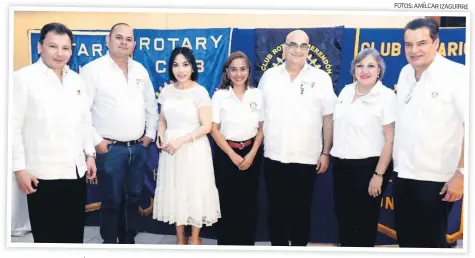  ??  ?? FRATERNIDA­D. Julio Ávila, César Monfort, María Luisa Fernández, Rosa Melgar, José Interiano, Bessy Soto y Ramón Fuentes