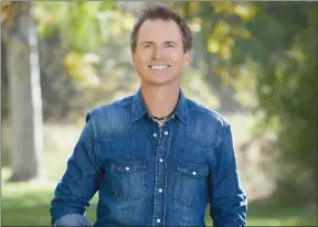  ??  ?? Phil Keoghan hosts “The Amazing Race”