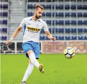  ?? BILD: SN/KRUG ?? Im Grödig-Stadion sind in der Saison 2020/21 nicht nur Eyüp Erdogan und Co. zu sehen, sondern auch wieder die Liefering-Kicker.