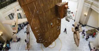  ?? ANDRE VIEIRA/NEW YORK TIMES ?? An installati­on by Chinese artist Cai Guo-Qiang graces the lobby of the Centro Cultural Banco do Brasil.