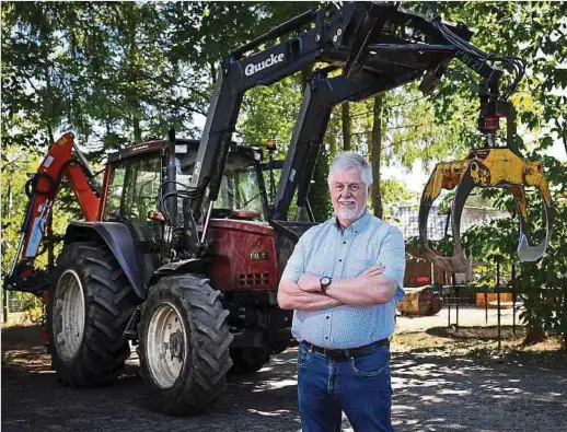  ?? Foto: Marc Wilwert ?? Nach seinem Rückzug aus der Politik wird man den Waldliebha­ber Henri Wurth häufiger mit seinem Traktor sehen.