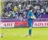  ?? DOUGLAS DEFELICE/USA TODAY SPORTS ?? Fans peppered the pitch with debris when the Lions took on Alec Kann and Atlanta United.