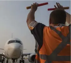  ?? TORONTO STAR FILE PHOTO ?? Peel police say federal aviation safety officials are investigat­ing an accident last week on a Pearson runway that involved an 18-year-old ramp worker.