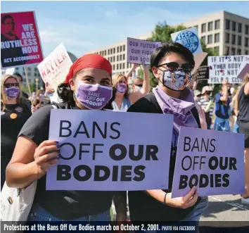  ?? PHOTO VIA FACEBOOK ?? Protestors at the Bans Off Our Bodies march on October 2, 2001.