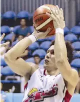  ??  ?? Dondon Hontiveros