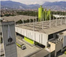  ?? FOTO MANUEL SALDARRIAG­A ?? La cementera del Grupo Argos reportó que entre enero y marzo de 2022 sumó ingresos por $2,57 billones.