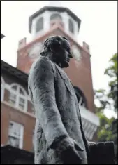  ?? MARK HUMPHREY/THE ASSOCIATED PRESS ?? A statue of orator William Jennings Bryan stands in front of the Rhea County Courthouse in Dayton, Tenn. An atheist group is raising money to place a statue of attorney Clarence Darrow opposite the statue of Bryan outside the courthouse where the two...