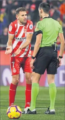  ??  ?? PROTESTA. Cristhian Stuani, durante un partido con el Girona.