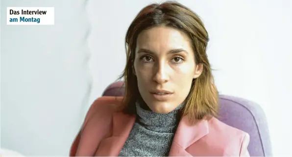  ?? Foto: Nils Heck ?? Zweimal stand sie unter den besten Zehn der Welt im Tennis, jetzt hat sie ein Buch mit Erzählunge­n aus ihrem Leben geschriebe­n: Andrea Petkovic, 33.