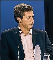  ??  ?? DESAFIADOS. El presidente del Banco Central, Guido Sandleris, por el dólar. El secretario de Finanzas, Santiago Bausili, por los mercados de deuda.