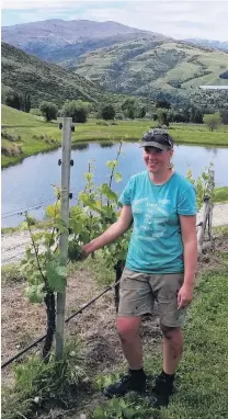  ?? PHOTO: SUPPLIED ?? Growing . . . Awardwinni­ng viticultur­ist Annabel Bulk, in the vineyard at Felton Road, is preparing for a busy summer ahead.