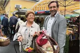  ?? SCHAUPP (2) ?? Zufriedene Besucher: Hermann und Mutter Ilse Rottenstei­ner