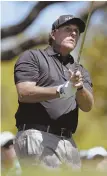  ?? AP PHOTO ?? THINGS LOOKING UP: Phil Mickelson watches his shot during yesterday’s Dell Technologi­es Match Play in Austin, Texas.