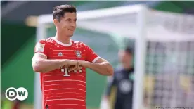  ?? ?? Robert Lewandowsk­i, el máximo goleador del Bayern Múnich, durante el partido de hoy, última fecha de la Bundesliga, contra el Wolfsburgo.